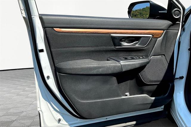 Photo of 2020 Platinum White Pearl Honda CR-V
