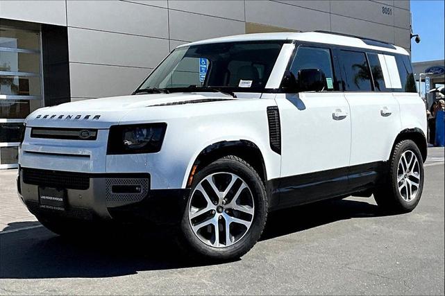 Photo of 2025 Fuji White Land Rover Defender