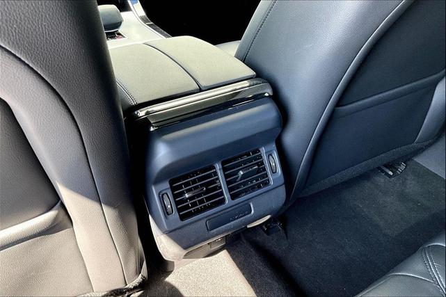 Photo of 2024 Eiger Gray Metallic Land Rover Range Rover Evoque
