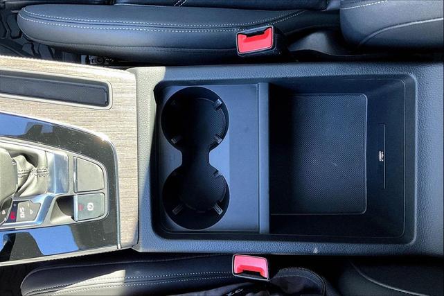 Photo of 2023 Glacier White Metallic Audi Q5