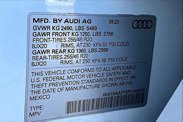 Photo of 2023 Glacier White Metallic Audi Q5
