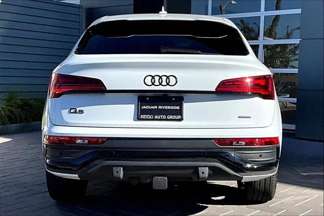 Photo of 2023 Glacier White Metallic Audi Q5