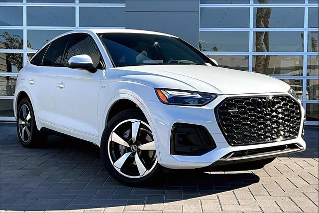 Photo of 2023 Glacier White Metallic Audi Q5