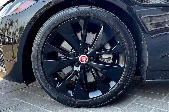 Photo of 2022 Black Jaguar XF