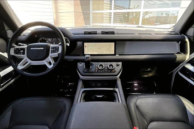 Photo of 2023 Fuji White Land Rover Defender