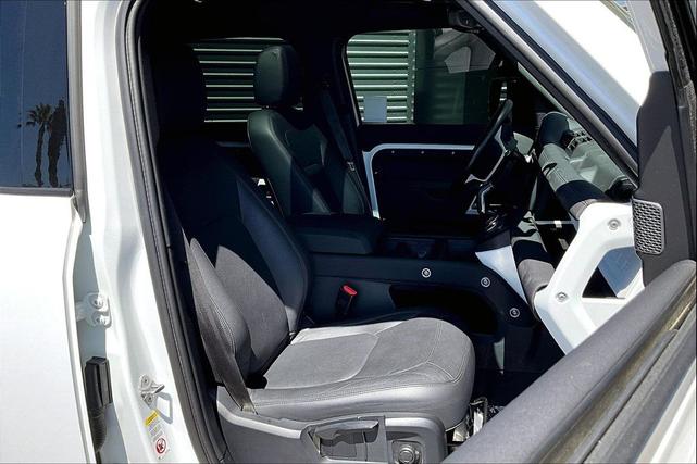 Photo of 2023 Fuji White Land Rover Defender