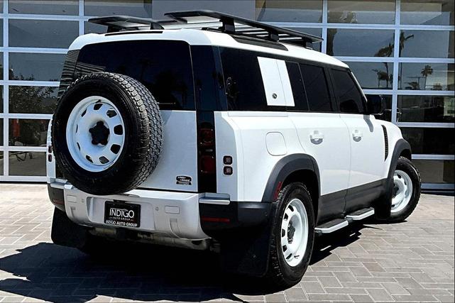 Photo of 2023 Fuji White Land Rover Defender