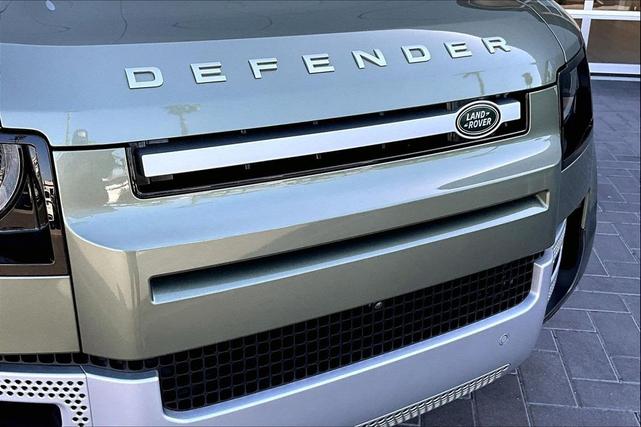 Photo of 2024 Pangea Green Metallic Land Rover Defender