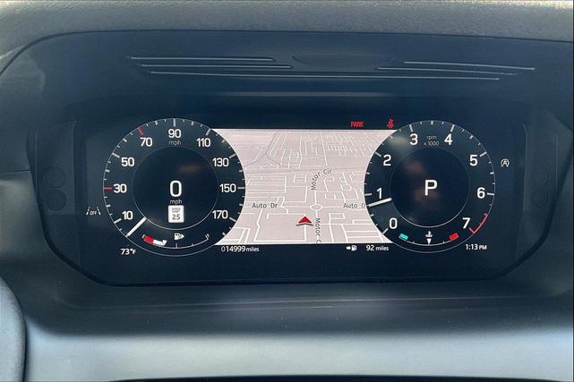 Photo of 2024 Fuji White Land Rover Discovery Sport