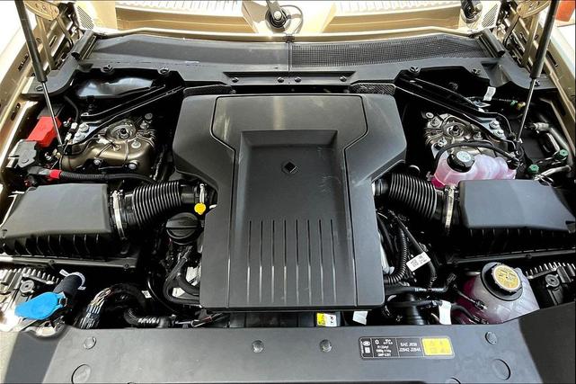Photo of 2025 Petra Copper Premium Metallic Land Rover Defender