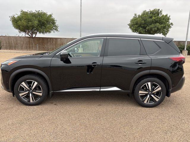 Photo of 2023 Black Nissan Rogue