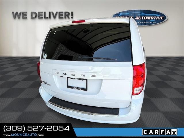 Photo of 2018 White Knuckle Clearcoat Dodge Grand Caravan