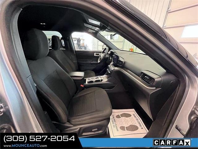 Photo of 2020 Iconic Silver Metallic Ford Explorer
