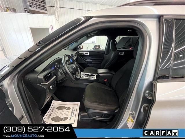 Photo of 2020 Iconic Silver Metallic Ford Explorer