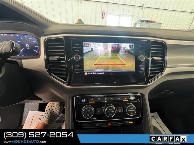 Photo of 2021 Pure Gray Volkswagen Atlas Cross Sport