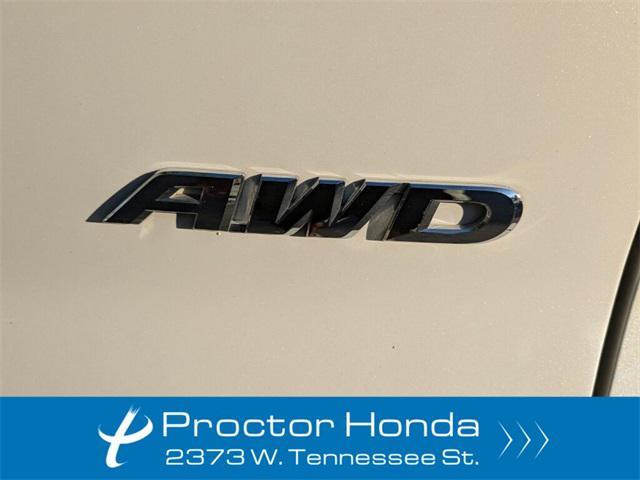 Photo of 2023 Platinum White Pearl Honda Passport