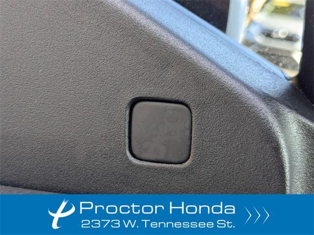 Photo of 2023 Platinum White Pearl Honda Passport