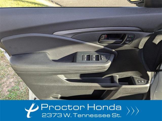 Photo of 2023 Platinum White Pearl Honda Passport