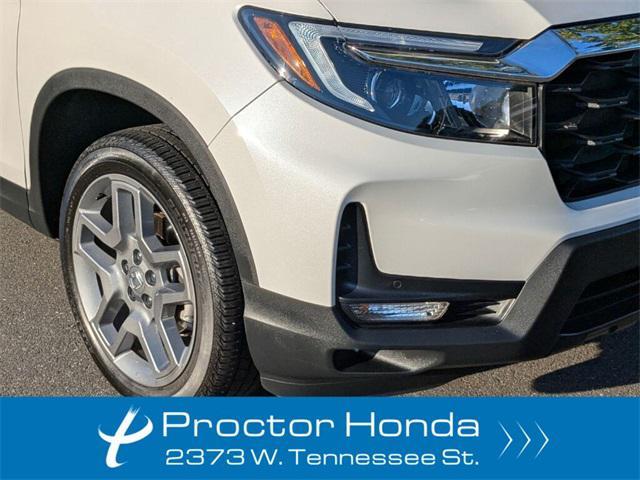 Photo of 2023 Platinum White Pearl Honda Passport