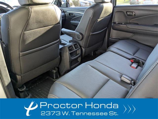 Photo of 2023 Platinum White Pearl Honda Passport