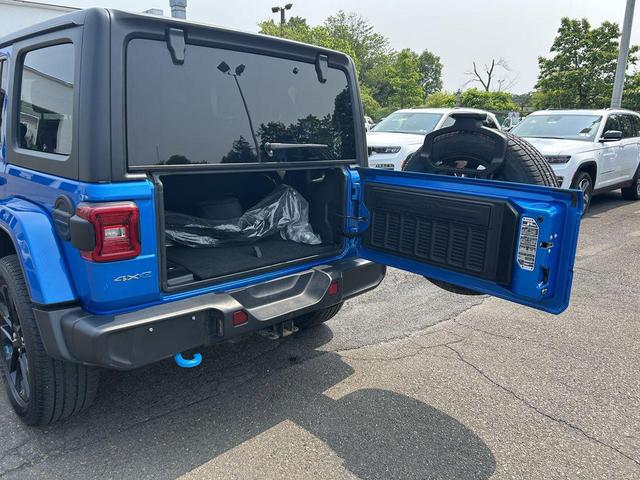 Photo of 2022 Hydro Blue Pearlcoat Jeep Wrangler Unlimited 4xe