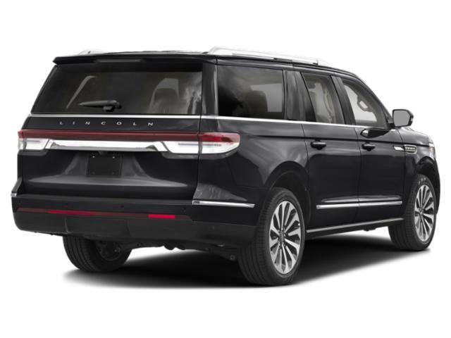 Photo of 2023 Infinite Black Metallic Clearcoat Lincoln Navigator