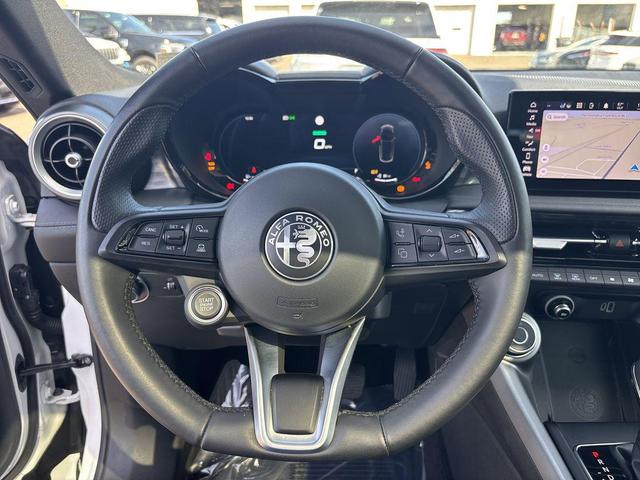 Photo of 2024 Alfa White Alfa Romeo Tonale