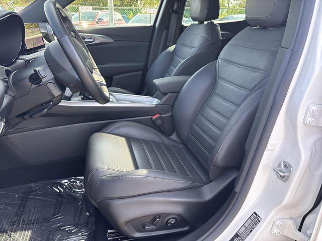 Photo of 2024 Alfa White Alfa Romeo Tonale