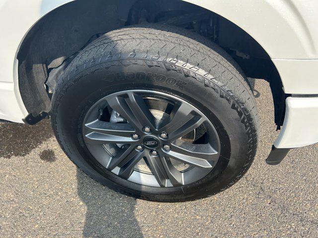 Photo of 2023 STAR WHITE Ford F-150