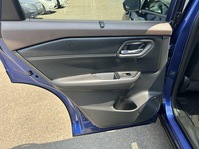 Photo of 2022 Caspian Blue Metallic Nissan Rogue