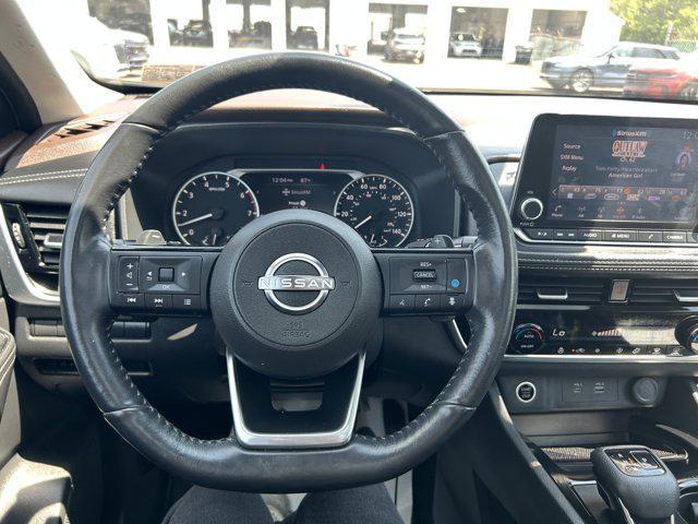 Photo of 2022 Caspian Blue Metallic Nissan Rogue