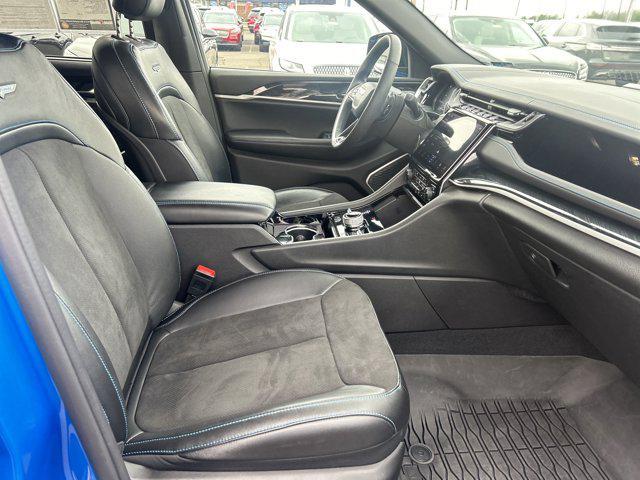 Photo of 2022 Hydro Blue Pearlcoat Jeep Grand Cherokee 4xe