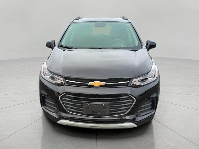 Photo of 2022 Mosaic Black Metallic Chevrolet Trax