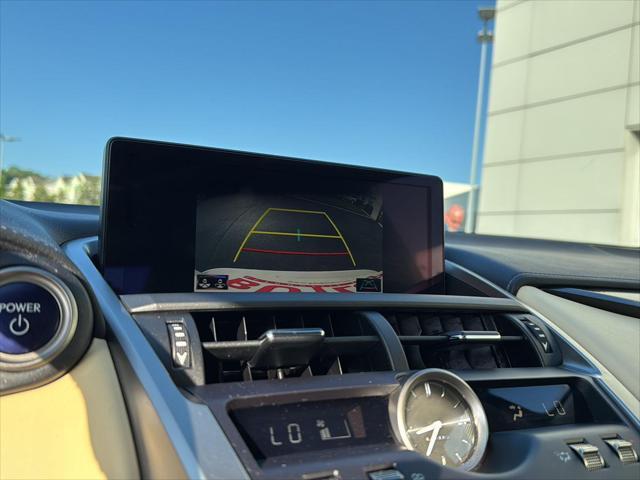 Photo of 2020 Eminent White Pearl Lexus NX 300h