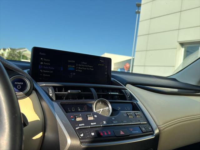 Photo of 2020 Eminent White Pearl Lexus NX 300h