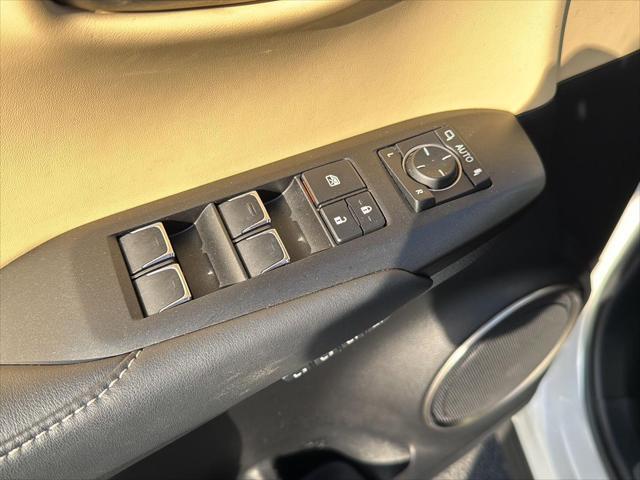 Photo of 2020 Eminent White Pearl Lexus NX 300h