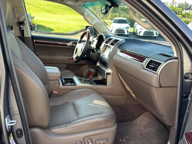 Photo of 2010 GRAY Lexus GX 460