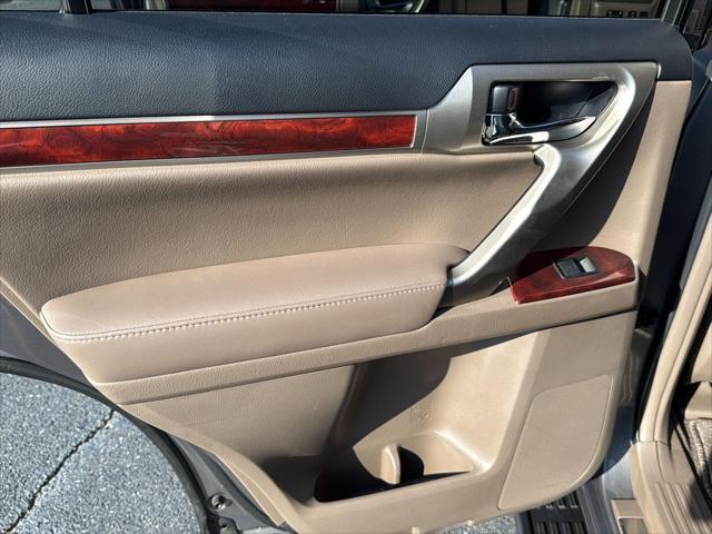 Photo of 2010 GRAY Lexus GX 460