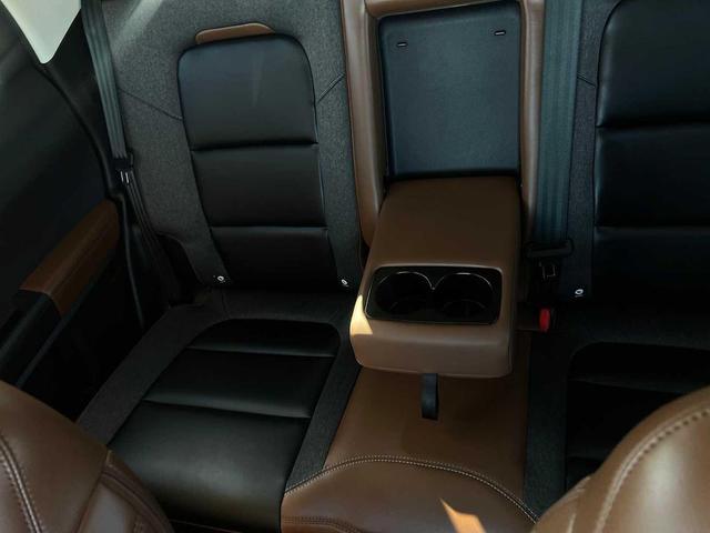 Photo of 2024 Shadow Black Ford Bronco Sport