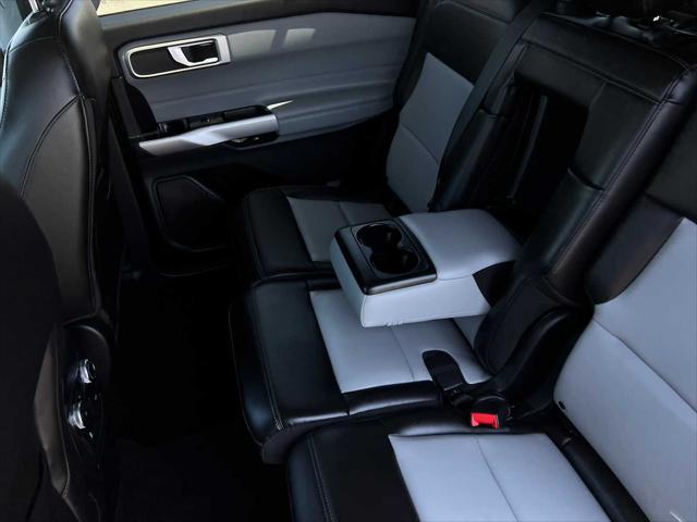 Photo of 2022 Carbonized Gray Metallic Ford Explorer