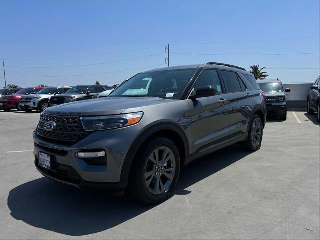 Photo of 2022 Carbonized Gray Metallic Ford Explorer