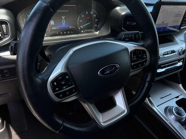 Photo of 2022 Carbonized Gray Metallic Ford Explorer