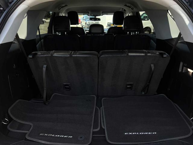 Photo of 2022 Carbonized Gray Metallic Ford Explorer