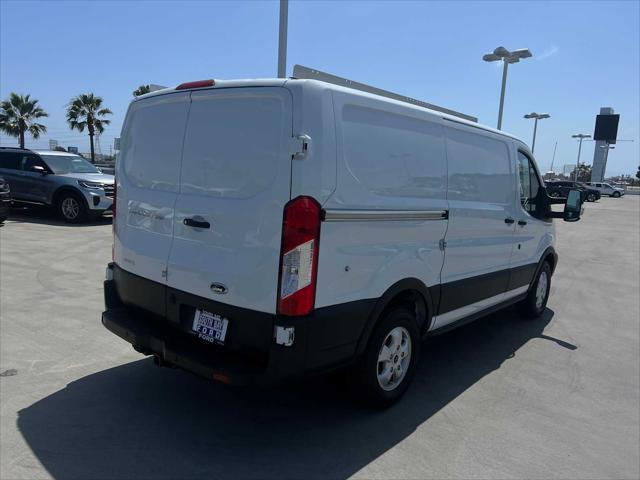 Photo of 2019 Oxford White Ford Transit-250