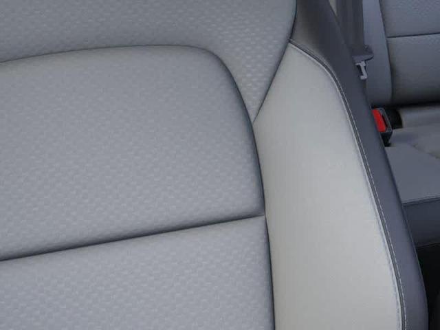 Photo of 2025 Star White Ford Escape