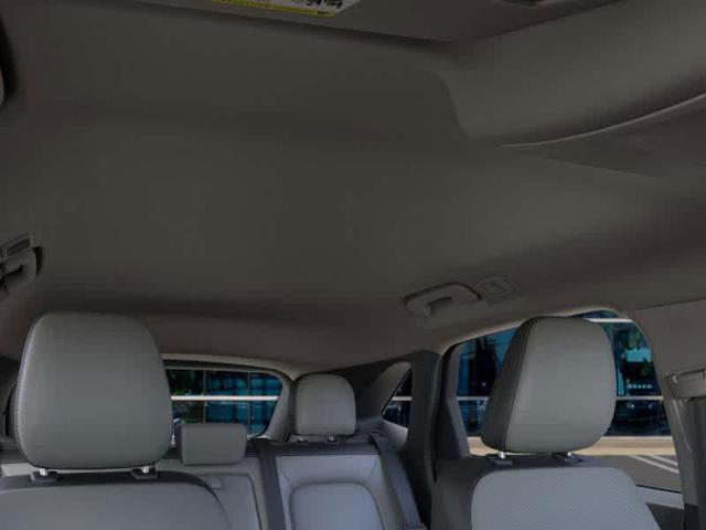 Photo of 2025 Star White Ford Escape