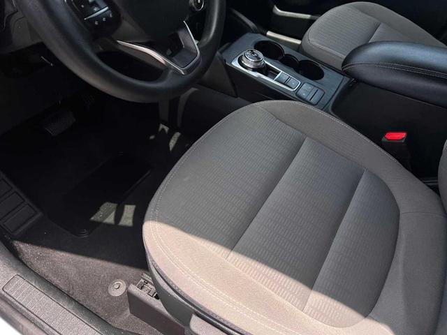 Photo of 2021 Oxford White Ford Escape