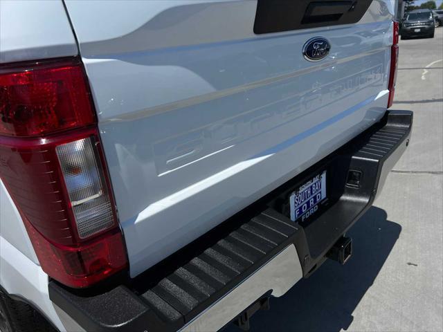 Photo of 2022 Oxford White Ford F-250