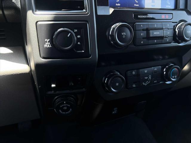 Photo of 2022 Oxford White Ford F-250