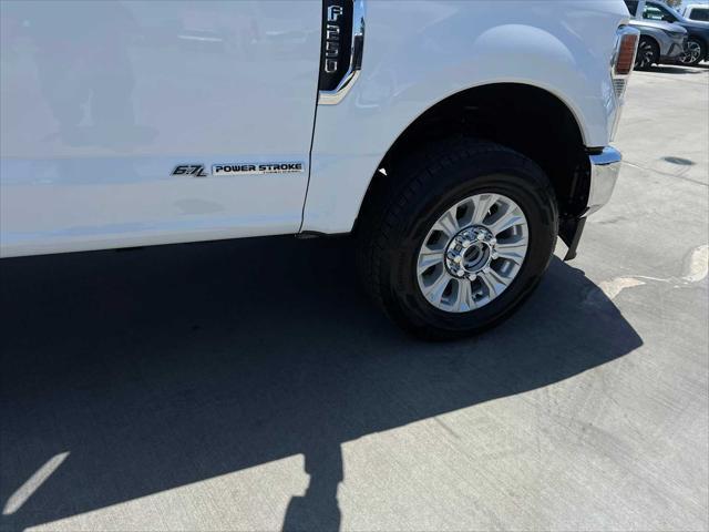Photo of 2022 Oxford White Ford F-250